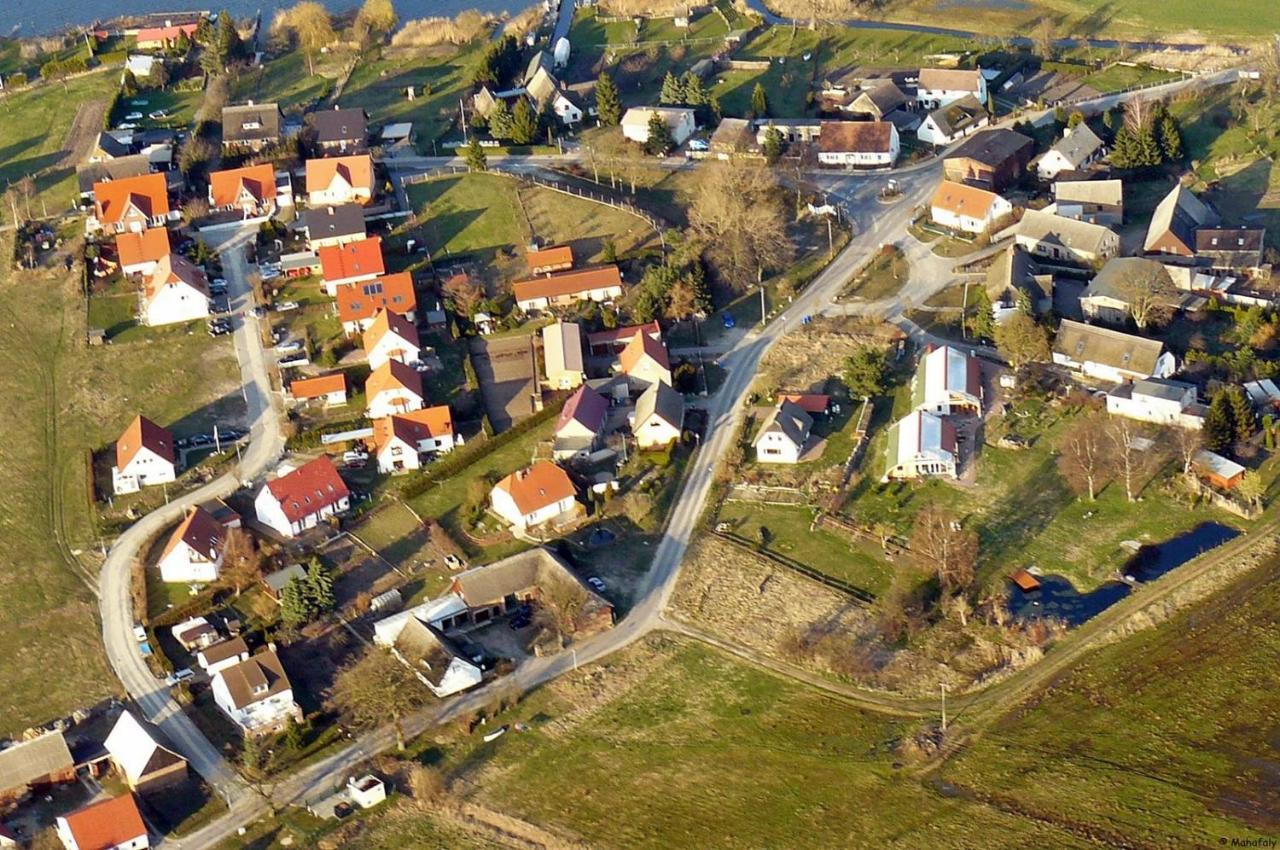 "Balmgarten" Im Naturpark Usedom, Bio Solarhaus Mit Grossem Garten Exterior foto